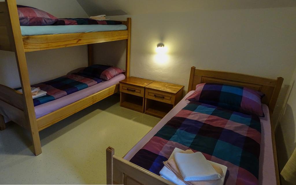 Apartmaji Pri Marodnu Бохин Екстериор снимка