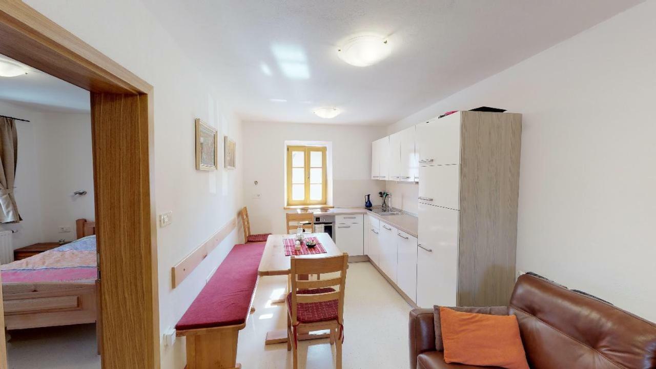 Apartmaji Pri Marodnu Бохин Екстериор снимка