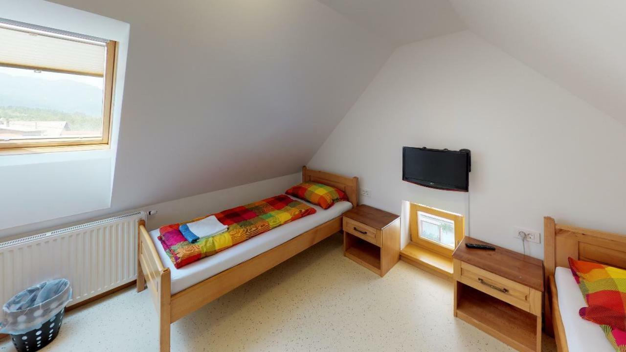 Apartmaji Pri Marodnu Бохин Екстериор снимка