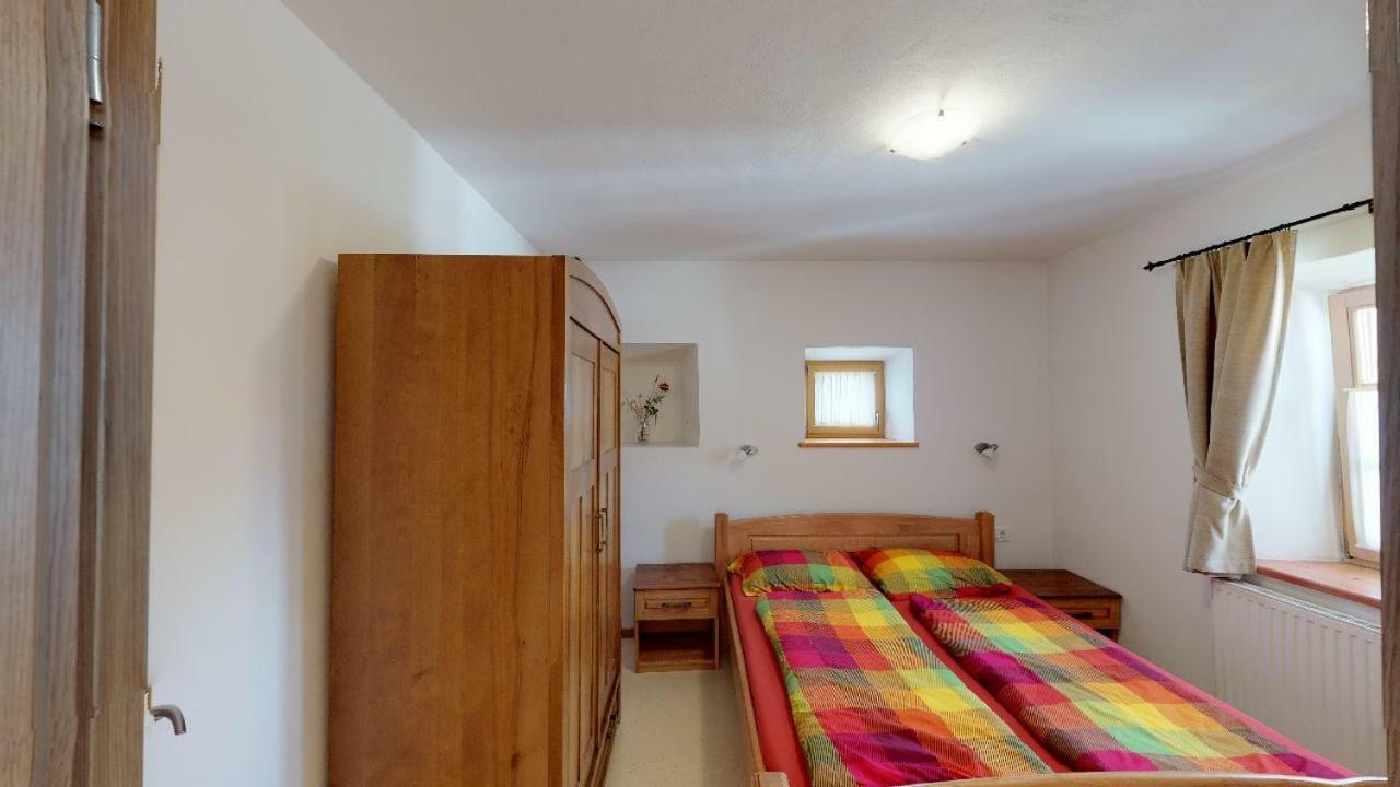 Apartmaji Pri Marodnu Бохин Екстериор снимка