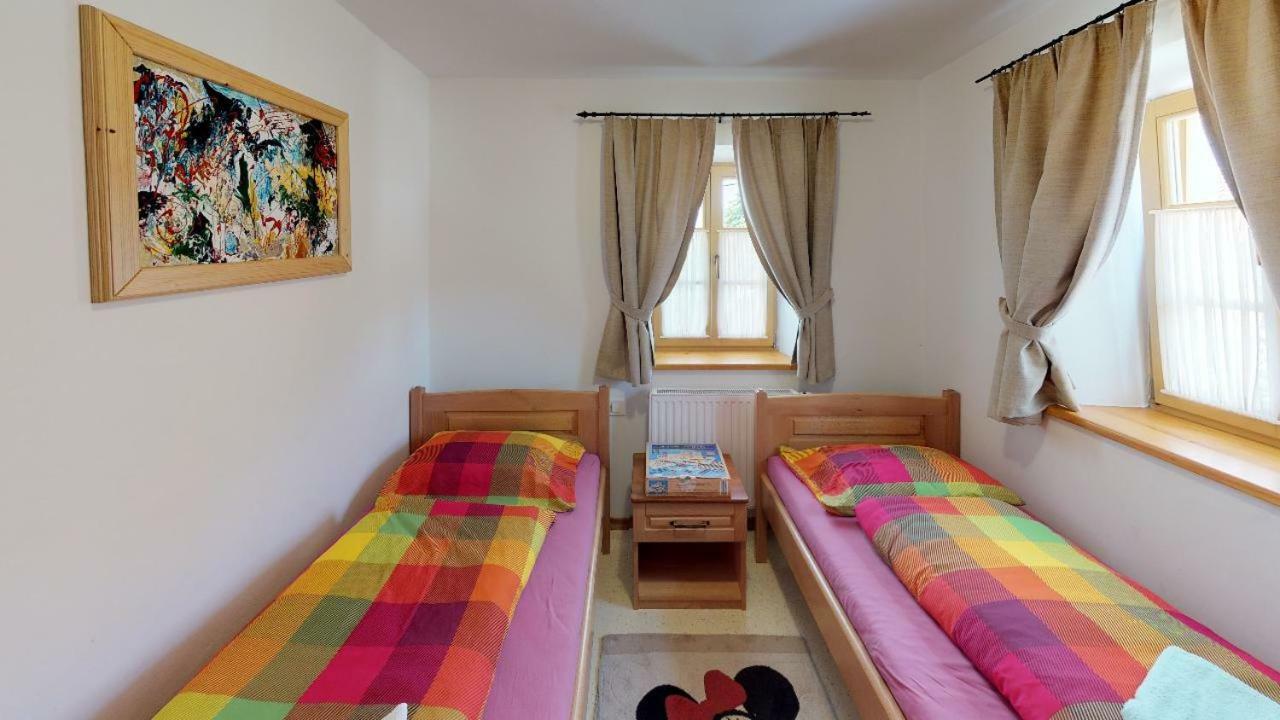 Apartmaji Pri Marodnu Бохин Екстериор снимка
