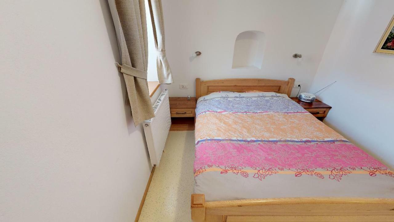 Apartmaji Pri Marodnu Бохин Екстериор снимка