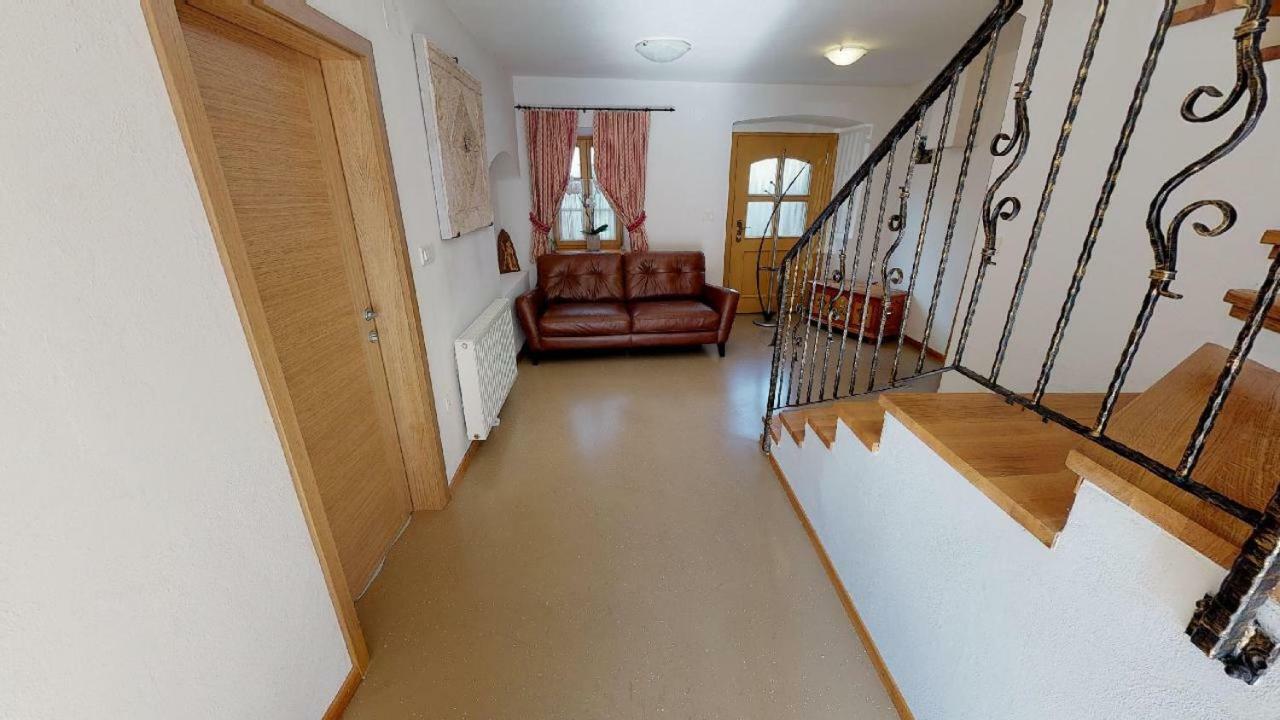 Apartmaji Pri Marodnu Бохин Екстериор снимка